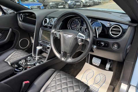 Bentley Continental GT V8 S CONVERTIBLE MULLINER DRIVING SPEC - GLACIER BLUE - LOW MILEAGE 14
