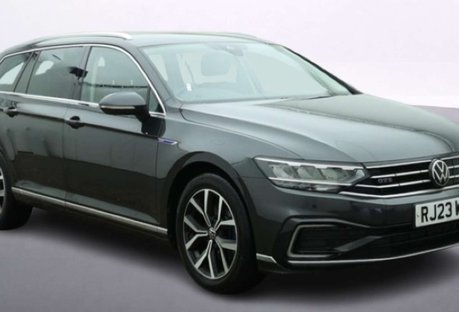 Volkswagen Passat 1.4 TSI 13kWh GTE Estate 5dr Petrol Plug-in Hybrid DSG Euro 6 (s/s) (218 ps
