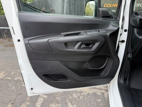 Citroen Berlingo 950 ENTERPRISE XL BLUEHDI 21