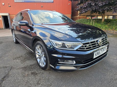 Volkswagen Passat 2.0 Passat R-Line TDI BlueMotion Technology 5dr 1