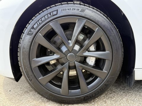 Tesla Model 3 Saloon 4dr Electric Auto RWD (241 bhp) 18