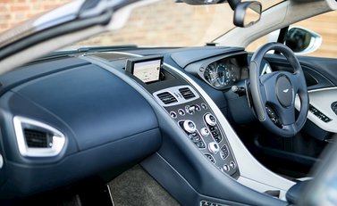 Aston Martin Zagato Vanquish Volante 17