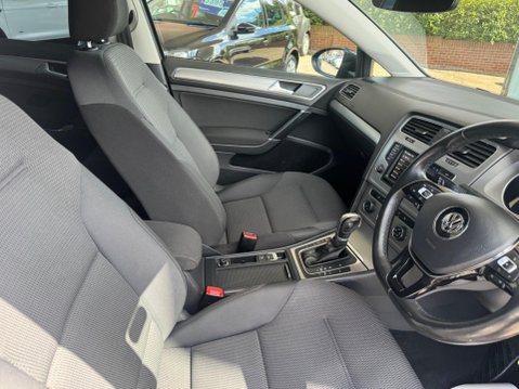 Volkswagen Golf 1.6 TDI BlueMotion Tech Match Edition DSG Euro 6 (s/s) 5dr 17