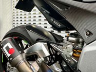 Aprilia RSV 1.1 RSV 4 1100 Factory 27