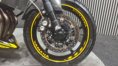 Yamaha FZ ONLY 16K CUSTOM 600CC NAKED BIKE NEW MOT WARRANTY 16