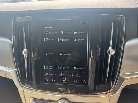 Volvo V90 (Sold) 2.0 D4 Momentum Plus Estate 5dr Diesel Auto Euro 6 (s/s) (190 ps) 22