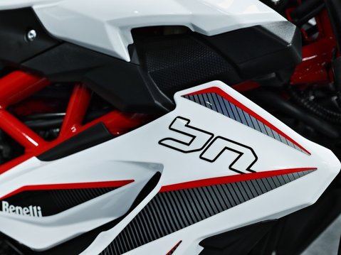 Benelli BN 125 BN125 4