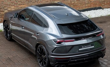 Lamborghini Urus 9