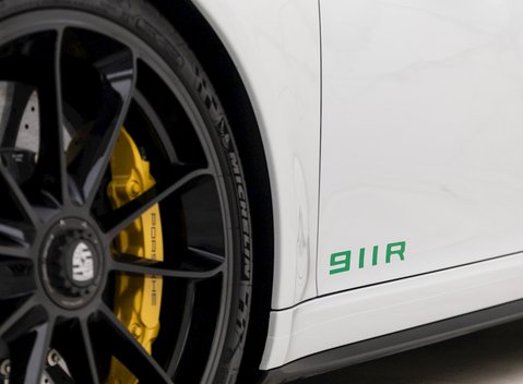 Porsche 911 R 23