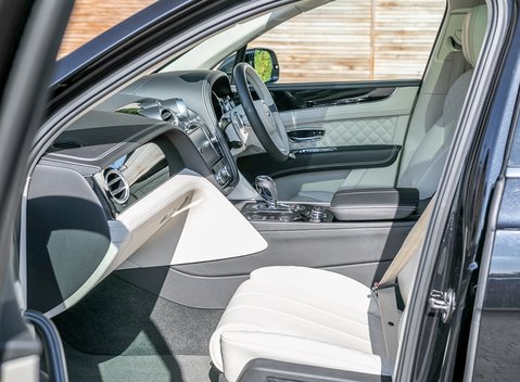 Bentley Bentayga Diesel 17
