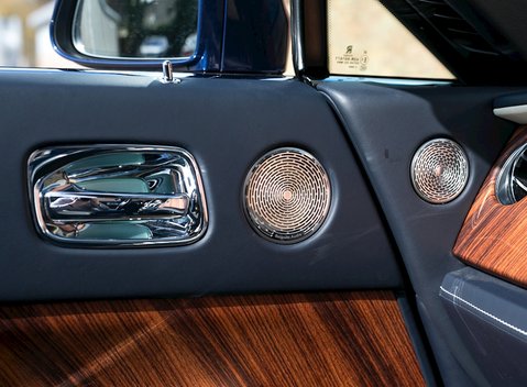 Rolls-Royce Dawn 21