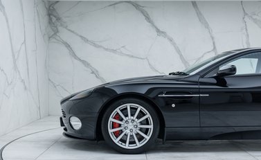 Aston Martin Vanquish S Ultimate 37
