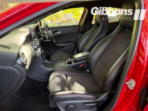 Mercedes-Benz GLA 2.1 GLA 220 D 4Matic AMG Line Premium Auto 4WD 5dr 39
