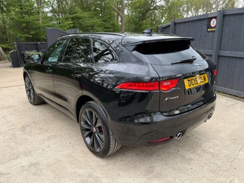 Jaguar F-Pace 3.0 F-PACE S AWD D Auto 4WD 5dr 29