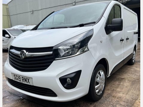 Vauxhall Vivaro 1.6 CDTi 2900 Sportive Panel Van 5dr Diesel Manual L1 H1 Euro 6 (120 ps) 18