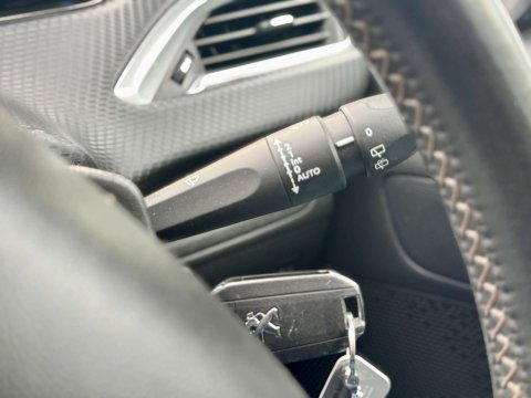 Peugeot 2008 1.6 2008 Allure Blue HDi S/S 5dr 21