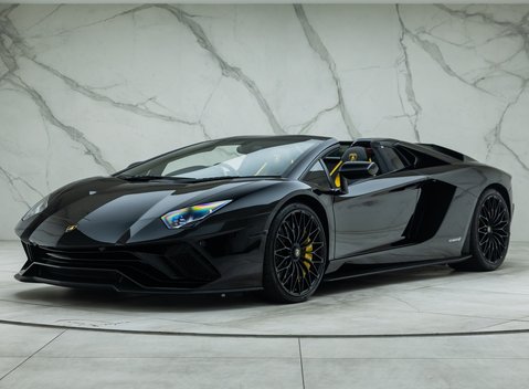 Lamborghini Aventador S LP 740-4 ROADSTER 1