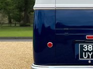 Volkswagen Campervan Split-Screen 24