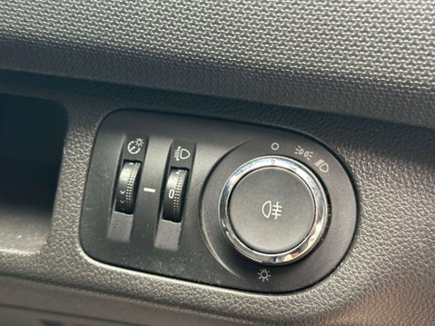 Vauxhall Meriva 1.4 Meriva Exclusive AC Auto 5dr 18