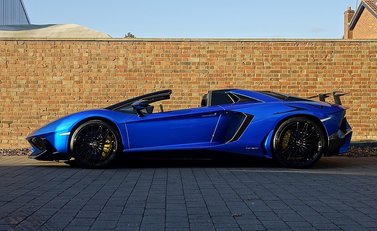 Lamborghini Aventador SV Roadster 30