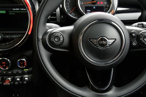 Mini Hatch COOPER S 20