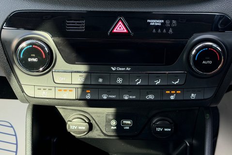 Hyundai TUCSON CRDI PREMIUM SE - 2 OWNERS - 10 HYUNDAI SERVICES  44