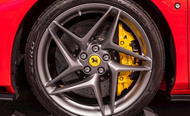 Ferrari F8 Tributo 6