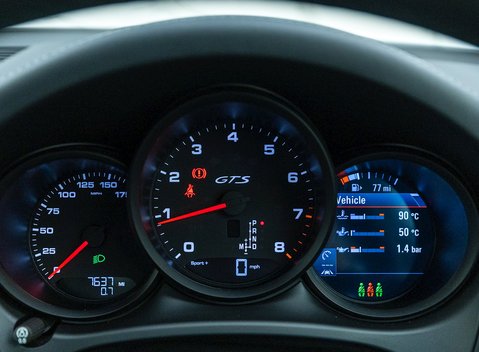 Porsche Macan GTS 18