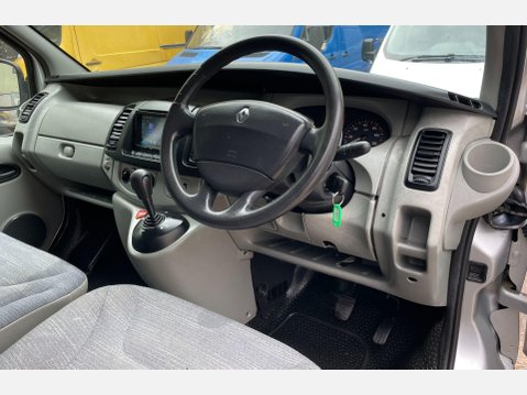 Renault Trafic 2.0 TD dCi SL29 QS6 L1 H1 4dr 24