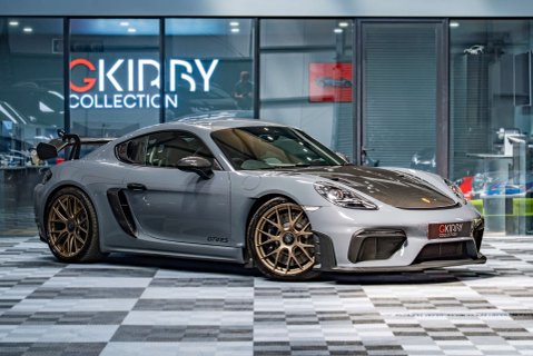 Porsche 718 Cayman GT4 RS 1