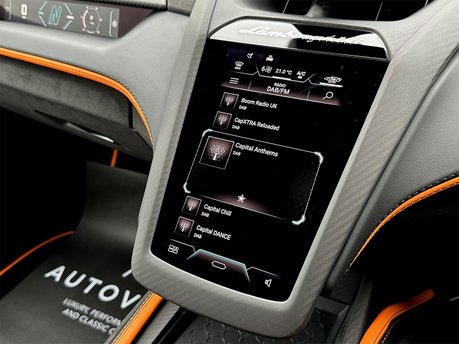 Lamborghini Revuelto V12 82