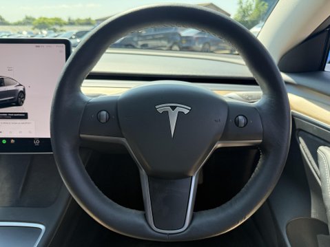 Tesla Model 3 Saloon 4dr Electric Auto RWD (241 bhp) 33