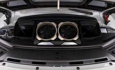 Porsche 911 (991.2) GT2 RS Weissach 33