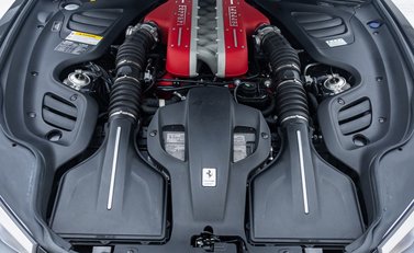 Ferrari GTC4 Lusso V12 52