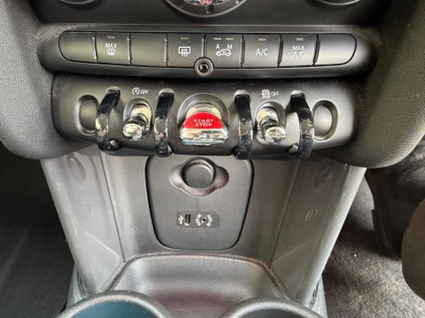 Mini Hatch COOPER 20