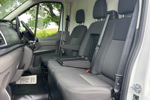 Ford Transit 350 L4 H3 165 ps Limited Panel Van - Sat Nav / 360 Camera's 3