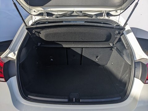 Mercedes-Benz A Class A 180 D AMG LINE PREMIUM 18