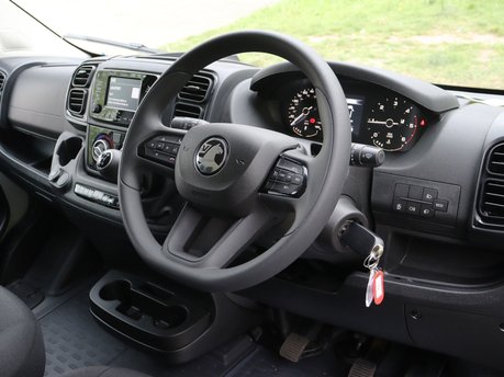 Vauxhall Movano 3500 L3H2 2.2 Turbo D 140 Prime 13