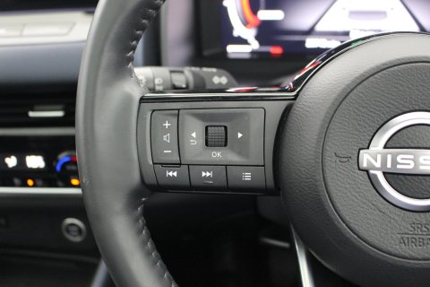Nissan Qashqai 5dr 1.3 DIG-T MHEV Tekna Petrol Hybrid 17