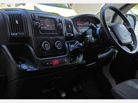 Peugeot Boxer 2.2 BlueHDi 435 Professional Panel Van 5dr Diesel Manual L4 H2 Euro 6 (s/s) 41
