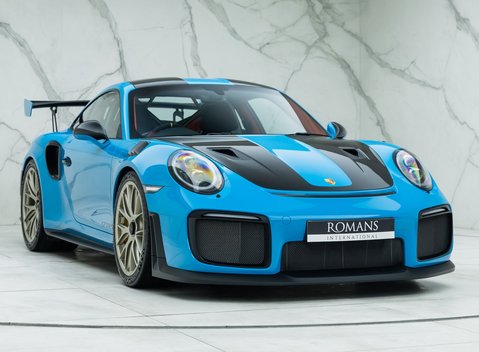 Porsche 911 GT2 RS Weissach (991) 6