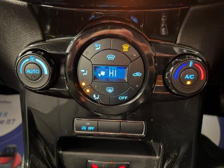 Ford Fiesta 1.0T EcoBoost Titanium X Euro 5 (s/s) 5dr 36