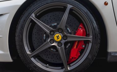 Ferrari 430 Scuderia Spider 16M 12