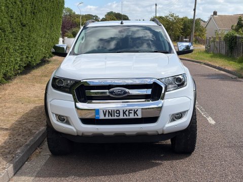 Ford Ranger 2.2 TDCi Limited 1 Pickup Double Cab 4dr Diesel Manual 4WD Euro 6 (s/s) (16 8