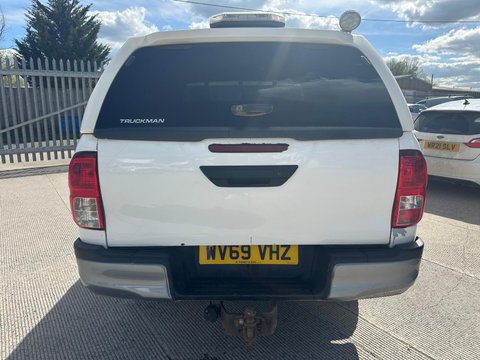 Toyota Hilux ACTIVE 4WD D-4D DCB 6