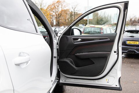 Renault Arkana RS LINE E-TECH 13