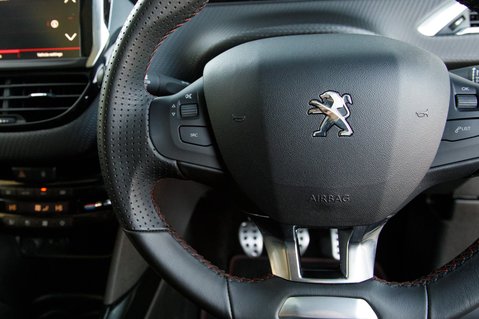 Peugeot 2008 PURETECH S/S GT LINE 19