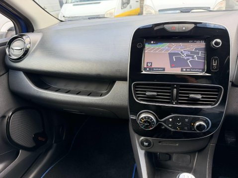 Renault Clio 0.9 TCe Dynamique S Nav Hatchback 5dr Petrol Manual Euro 6 (s/s) (90 ps) 34