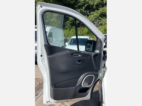 Vauxhall Vivaro 1.6 CDTi 2900 Sportive L2 H1 Euro 5 5dr 36