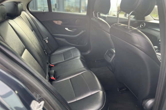 Mercedes-Benz C Class C200 SE PETROL 4 Door 22